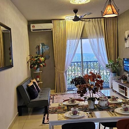 Er Homestay 2R1B Suite Nearby Klia Terminal Sepang Extérieur photo