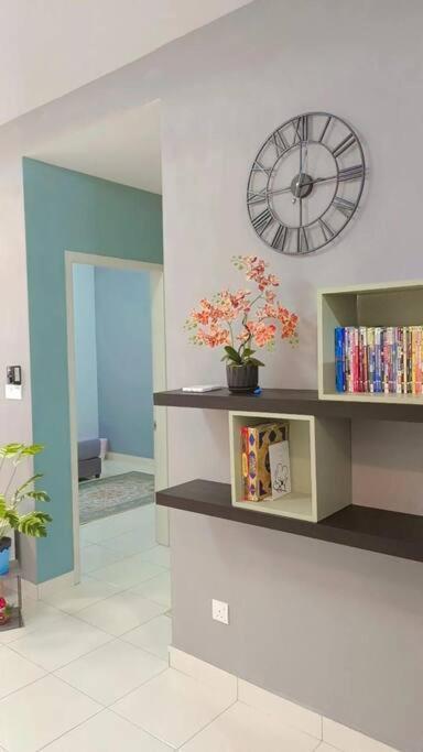 Er Homestay 2R1B Suite Nearby Klia Terminal Sepang Extérieur photo