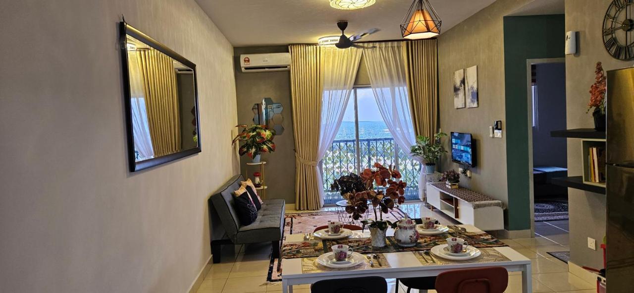 Er Homestay 2R1B Suite Nearby Klia Terminal Sepang Extérieur photo